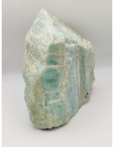 Aguamarina masiva 5 kg translúcida – Exclusiveminerals