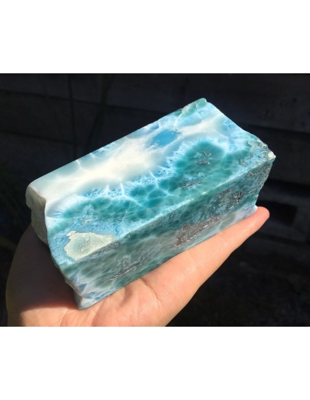 Larimar pulido 655 g – Cubo azul caribeño | Exclusive Minerals