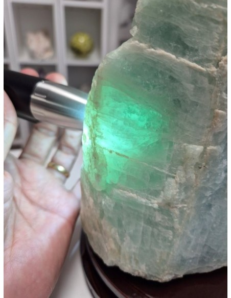 Aguamarina masiva 5 kg translúcida – Exclusiveminerals