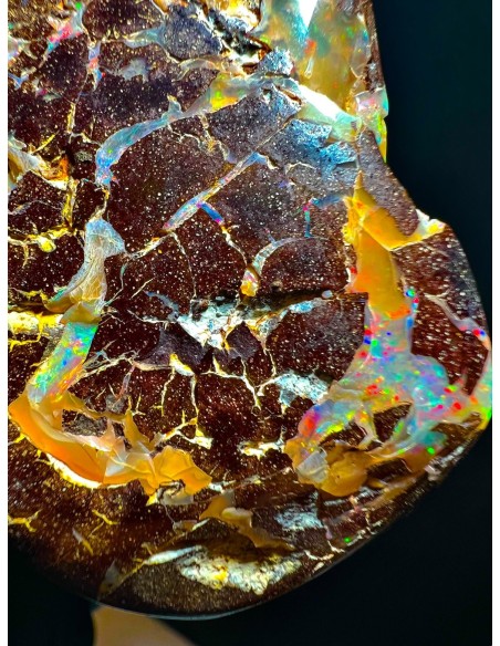 Ópalo boulder 226 g arcoíris | Exclusiveminerals