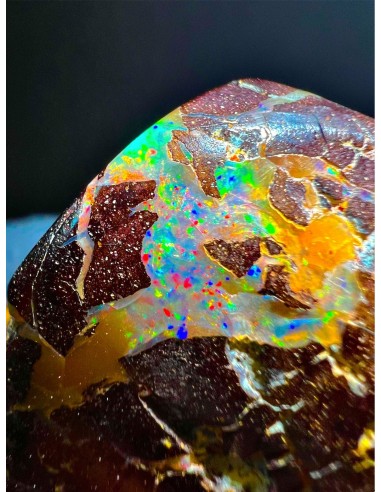 Ópalo boulder 226 g arcoíris | Exclusiveminerals