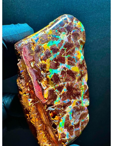 Ópalo boulder 226 g arcoíris | Exclusiveminerals